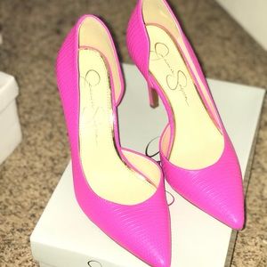 Fuchsia Leather Pump